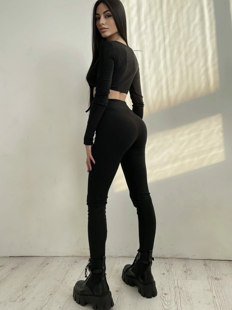Трикотажный комплект: топ со шнуровкой + леггинсы  Трикотажный комплект: топ со шнуровкой + леггинсы  | PUSHKA SHOP