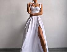 Сукня максі із чашечками та корсетним верхом Сукня максі із чашечками та корсетним верхом | PUSHKA SHOP