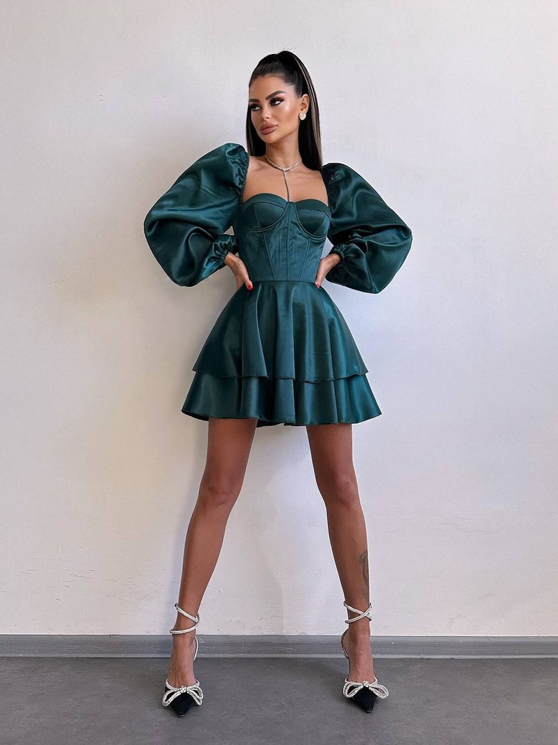 Атласна корсетна сукня бюстьє з пишною подвійною спідницею та об‘ємними рукавами | PUSHKA SHOP