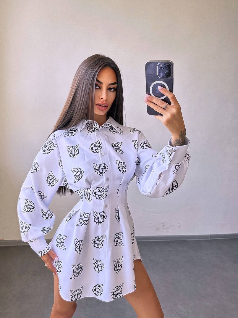 Приталена сорочка з принтом Приталена сорочка з принтом | PUSHKA SHOP