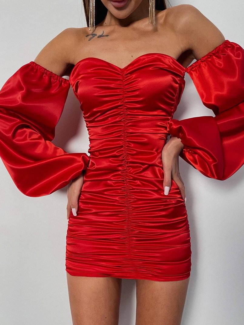 Атласна сукня з драпіруванням Атласна сукня з драпіруванням | PUSHKA SHOP