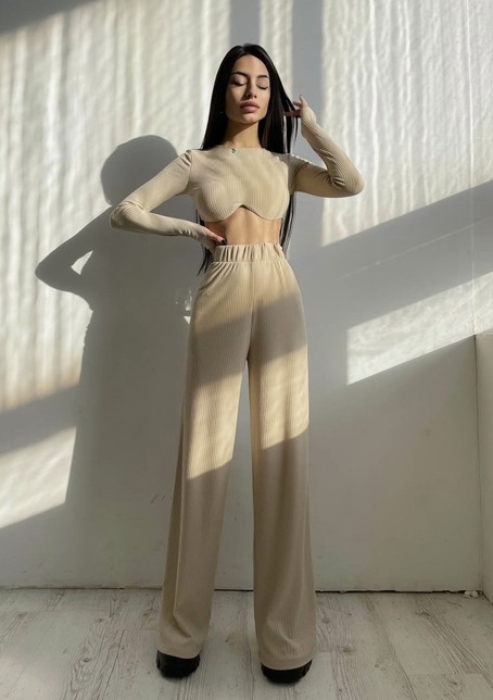 Комплект в весенних расцветках: топ с чашечками + штаны трубы | PUSHKA SHOP