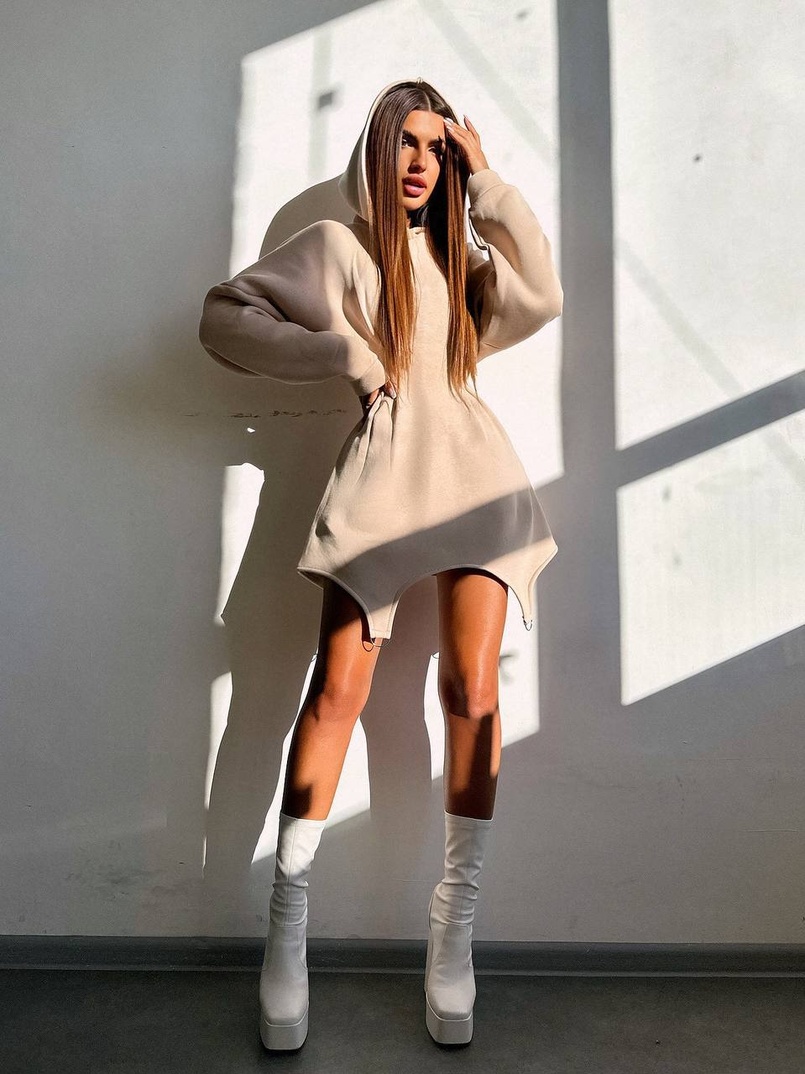 Тепле приталене худі з капюшоном на флісі + корсет на шнурівці Можна носити з корсетом та без Тепле приталене худі з капюшоном на флісі + корсет на шнурівці Можна носити з корсетом та без | PUSHKA SHOP