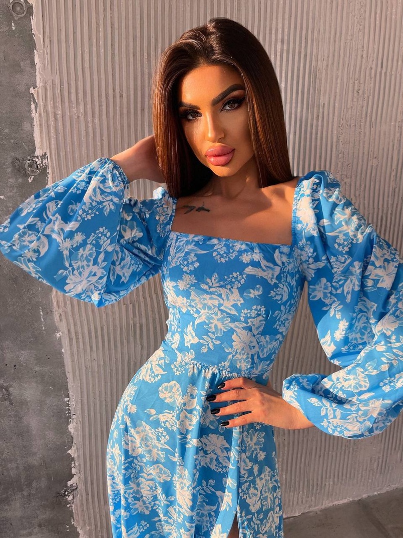 Улюблена сукня-міді зі шнурівкою на спинці та розрізом на ніжці Улюблена сукня-міді зі шнурівкою на спинці та розрізом на ніжці | PUSHKA SHOP