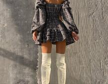 Сукня з об'ємними рукавами та пишною спідницею Сукня з об'ємними рукавами та пишною спідницею | PUSHKA SHOP