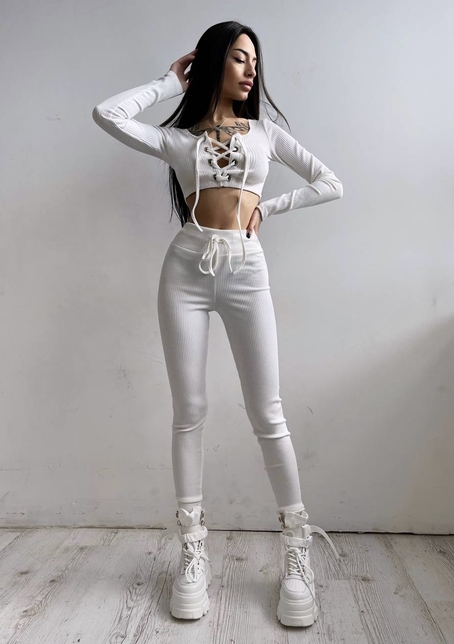 Трикотажный комплект: топ со шнуровкой + леггинсы  Трикотажный комплект: топ со шнуровкой + леггинсы  | PUSHKA SHOP