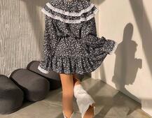 Сукня з квітковим принтом декорована мереживом    Сукня з квітковим принтом декорована мереживом    | PUSHKA SHOP