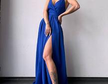 Сукня максі на тонких бретелях з розрізом на спідниці  Сукня максі на тонких бретелях з розрізом на спідниці  | PUSHKA SHOP