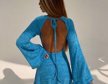 Трикотажна сукня міні з розкльошеними рукавами та відкритою спиною | PUSHKA SHOP