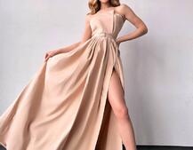 Сукня максі  з розрізом на спідниці  Сукня максі  з розрізом на спідниці  | PUSHKA SHOP