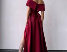 Сукня максі  з відкритими плечима та розрізом на спідниці | PUSHKA SHOP