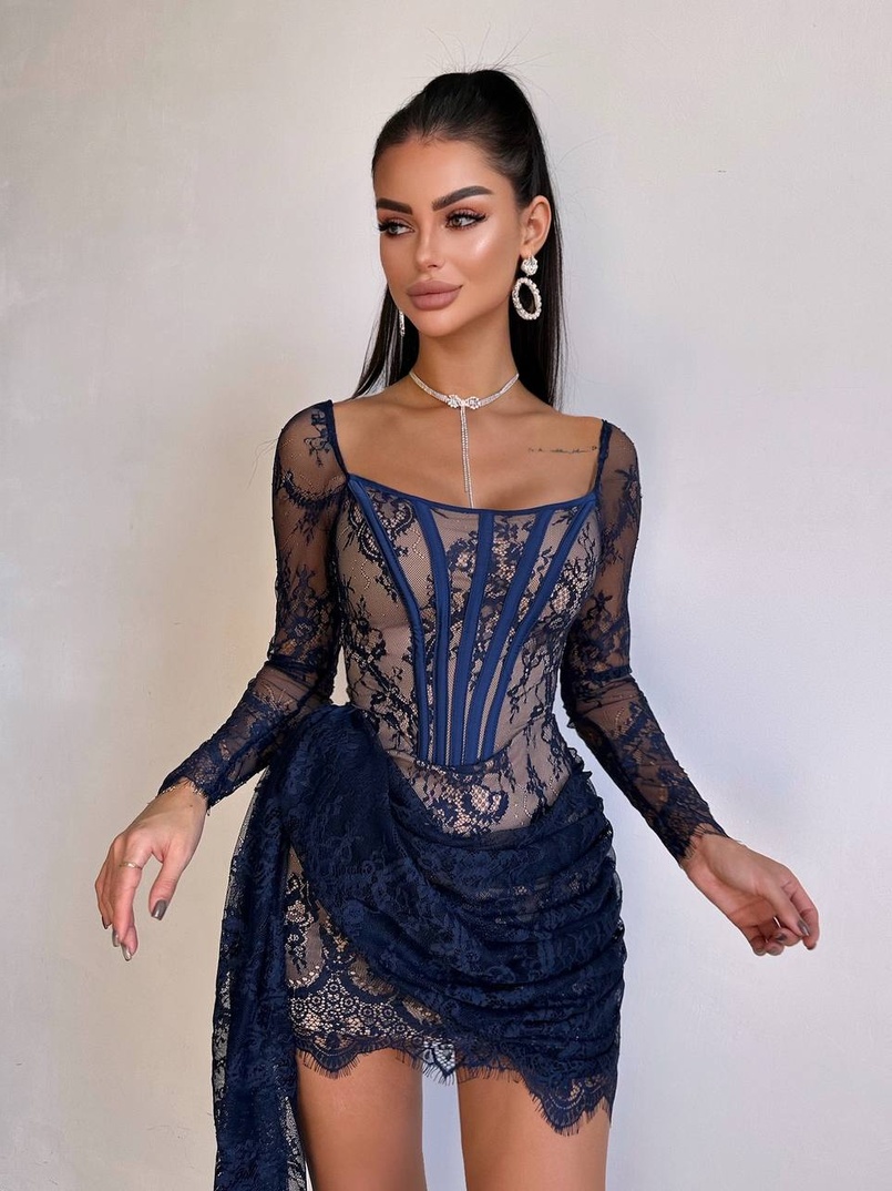 Мереживна сукня міні зі шлейфом Мереживна сукня міні зі шлейфом | PUSHKA SHOP