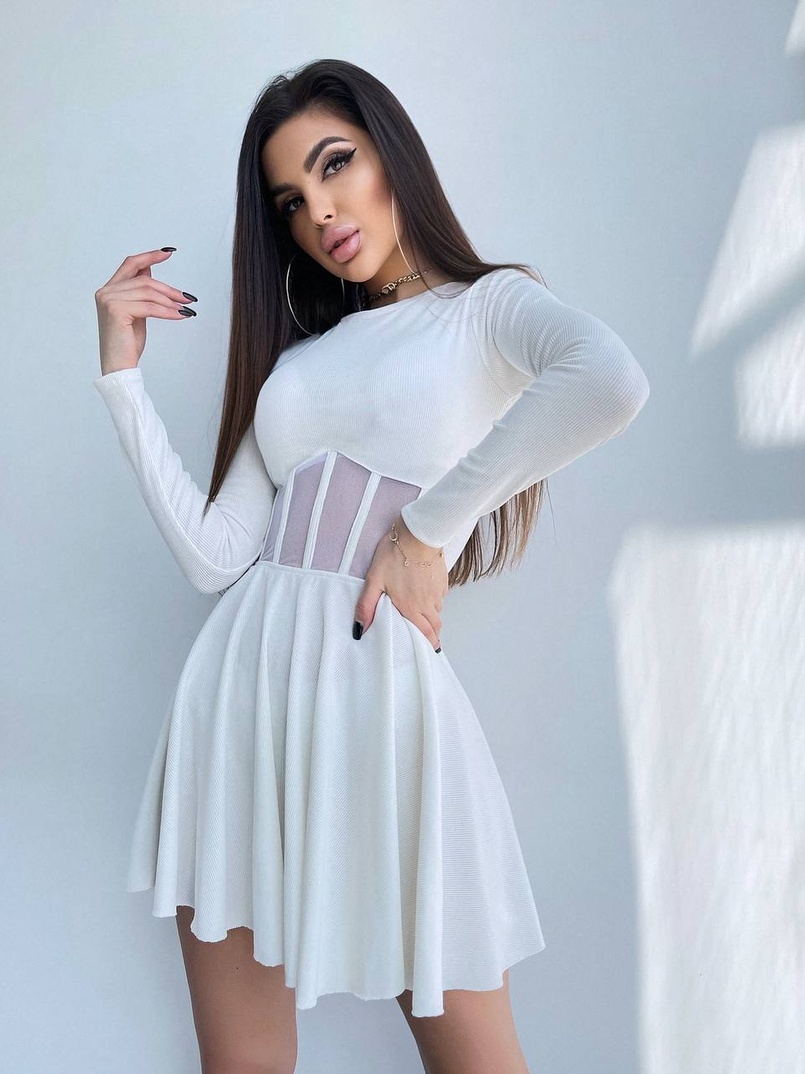 Приталена сукня з корсетною вставкою та спідницею-сонцем Приталена сукня з корсетною вставкою та спідницею-сонцем | PUSHKA SHOP