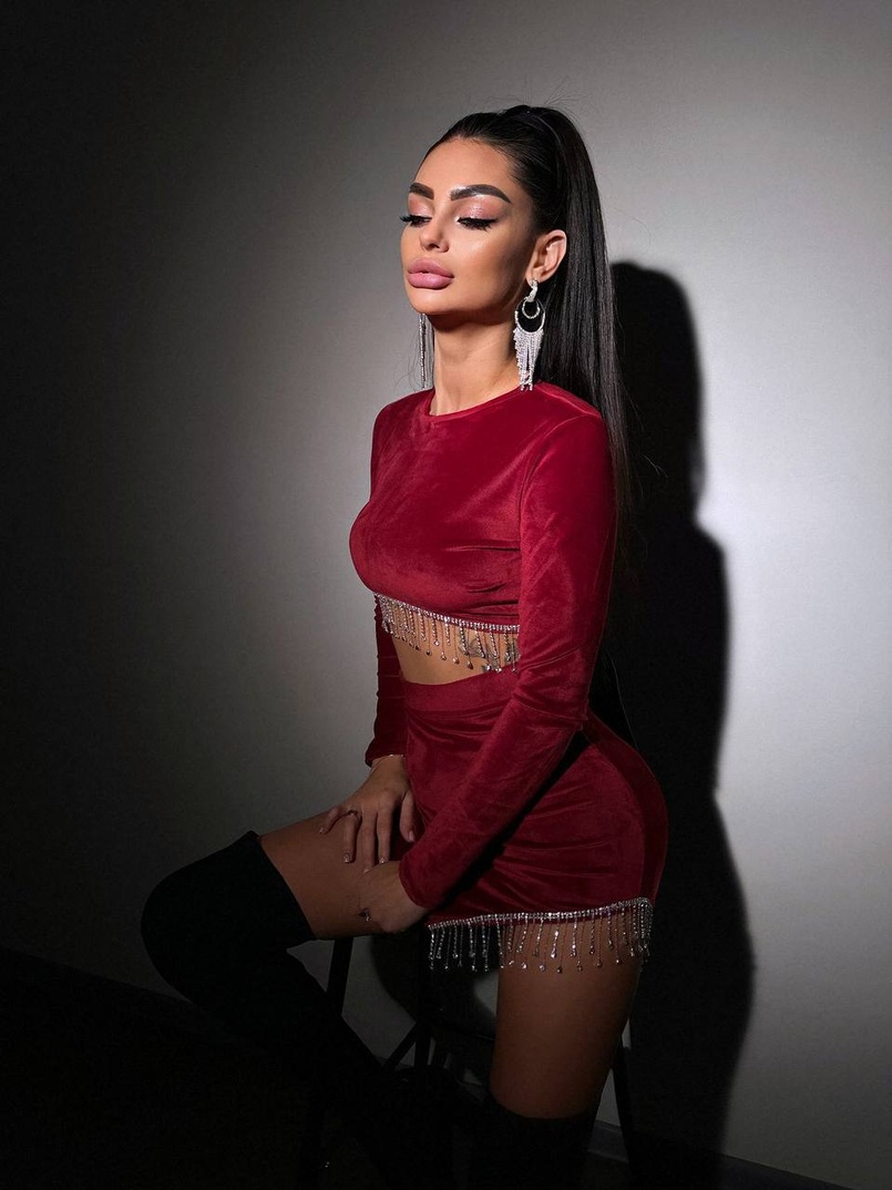 Оксамитовий комплект, декорований бахромою зі страз Оксамитовий комплект, декорований бахромою зі страз | PUSHKA SHOP