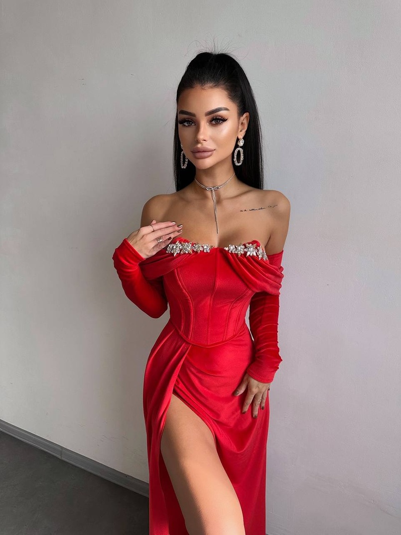 Оксамитова сукня максі декорована стразами  Ручна робота  | PUSHKA SHOP