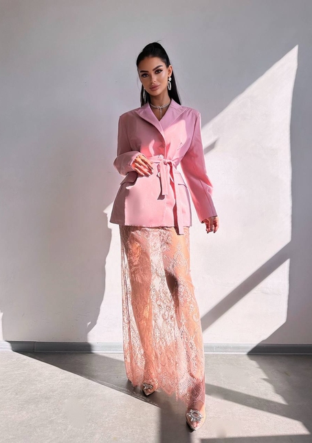 Комплект: піджак + блуза з баской + мереживна спідниця-шорти  Комплект: піджак + блуза з баской + мереживна спідниця-шорти  | PUSHKA SHOP