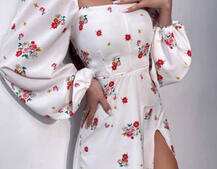 Квіткова сукня-міді зі шнурівкою на спинці та розрізом на ніжці Квіткова сукня-міді зі шнурівкою на спинці та розрізом на ніжці | PUSHKA SHOP