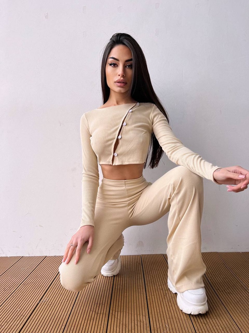 Комплект : штани кльош і топ на ґудзиках   Комплект : штани кльош і топ на ґудзиках   | PUSHKA SHOP