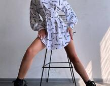 Приталена сорочка з принтом Приталена сорочка з принтом | PUSHKA SHOP