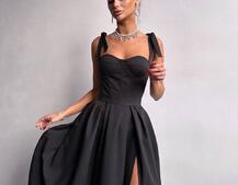 Сукня максі із чашечками та корсетним верхом Сукня максі із чашечками та корсетним верхом | PUSHKA SHOP