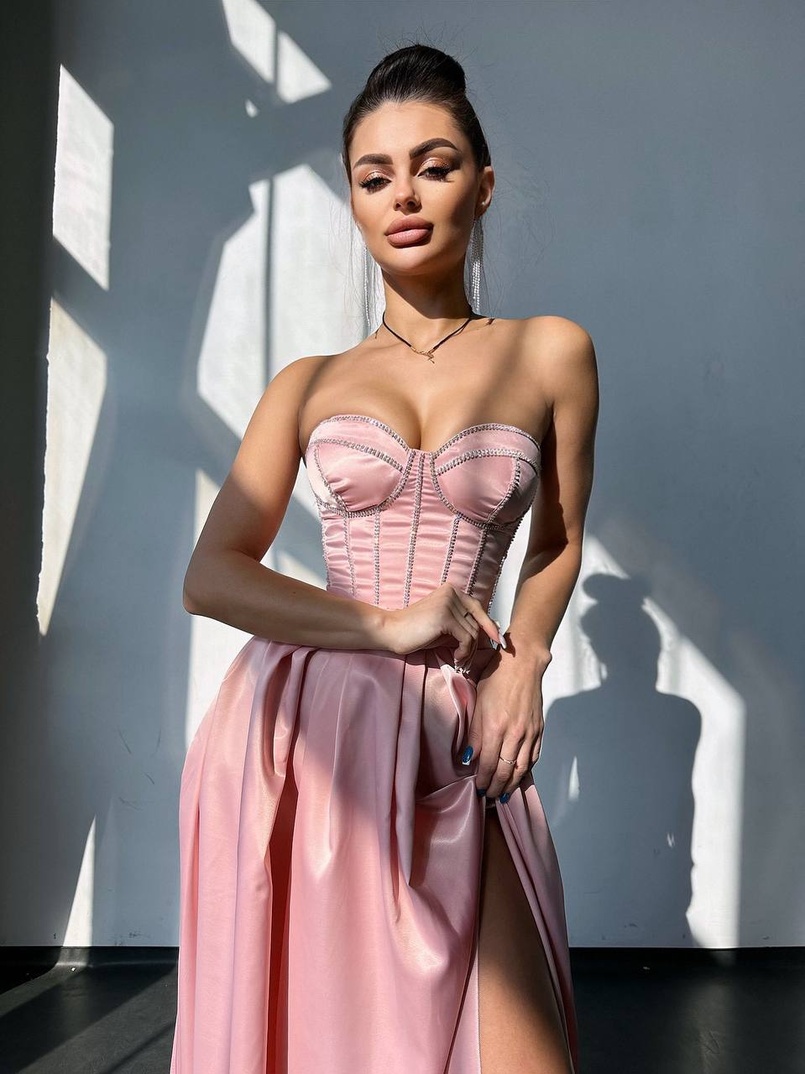 Комплект: корсет-бюстьє , декорований стразами  + спідниця максі з розрізом   Ручна робота  Комплект: корсет-бюстьє , декорований стразами  + спідниця максі з розрізом   Ручна робота  | PUSHKA SHOP