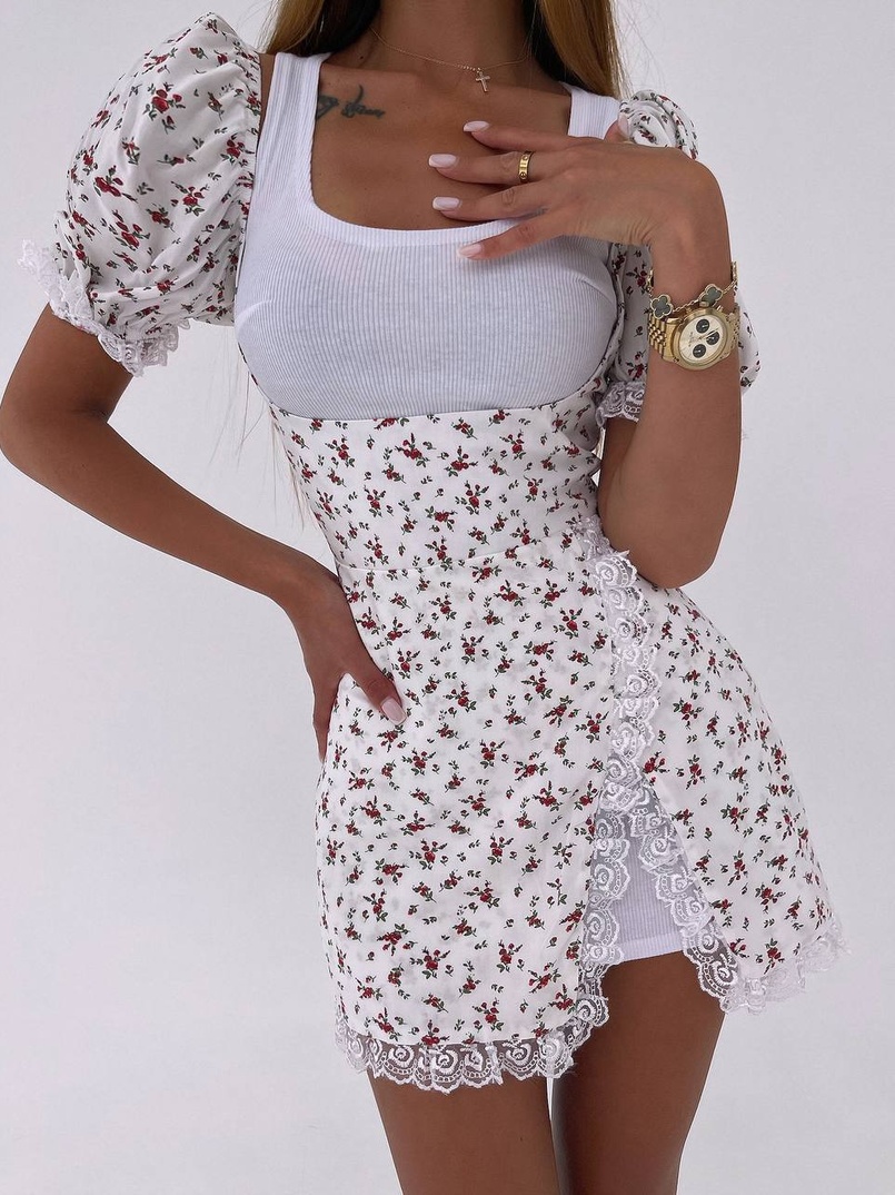 Сукня з квітковим принтом декорована мереживом  Сукня з квітковим принтом декорована мереживом  | PUSHKA SHOP