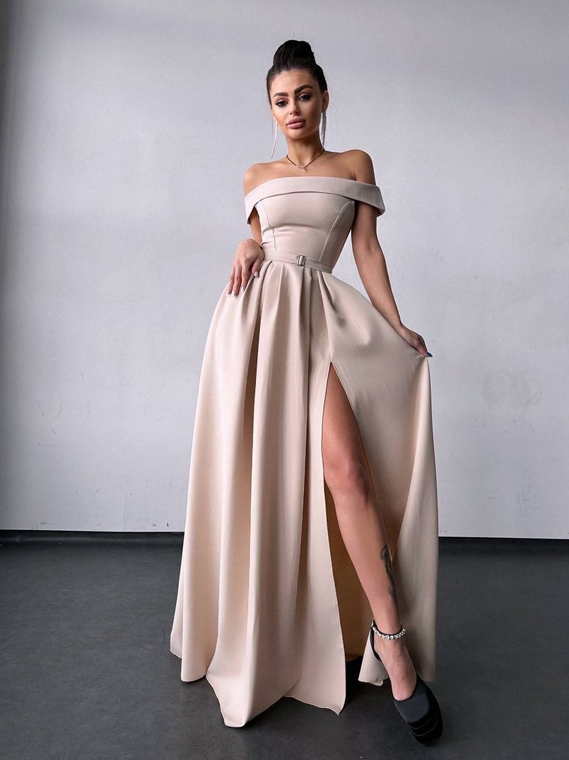 Сукня максі з відкритими плечима  Сукня максі з відкритими плечима  | PUSHKA SHOP