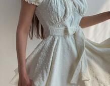 Платье со сборкой на груди и пышной юбкой  | PUSHKA SHOP