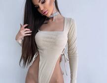 Трикотажне боді зі шнурівкою з боків, прикрашене стразами  Прикраса пришита. Ручна робота.  Трикотажне боді зі шнурівкою з боків, прикрашене стразами  Прикраса пришита. Ручна робота.  | PUSHKA SHOP