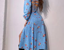 Квіткова сукня-міді зі шнурівкою на спинці та розрізом на ніжці Квіткова сукня-міді зі шнурівкою на спинці та розрізом на ніжці | PUSHKA SHOP