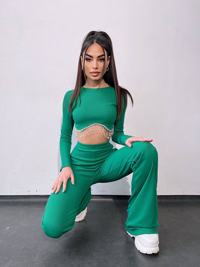 Комплект : штани кльош і топ , декорований бахромою зі страз Ручна робота Комплект : штани кльош і топ , декорований бахромою зі страз Ручна робота | PUSHKA SHOP