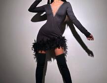 Сукні міні декорована стразами та натуральним пір‘ям Сукні міні декорована стразами та натуральним пір‘ям | PUSHKA SHOP