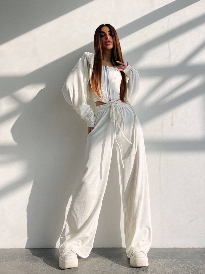 Велюровий комплект трійка: кофта + корсет на блискавці+ штани Велюровий комплект трійка: кофта + корсет на блискавці+ штани | PUSHKA SHOP