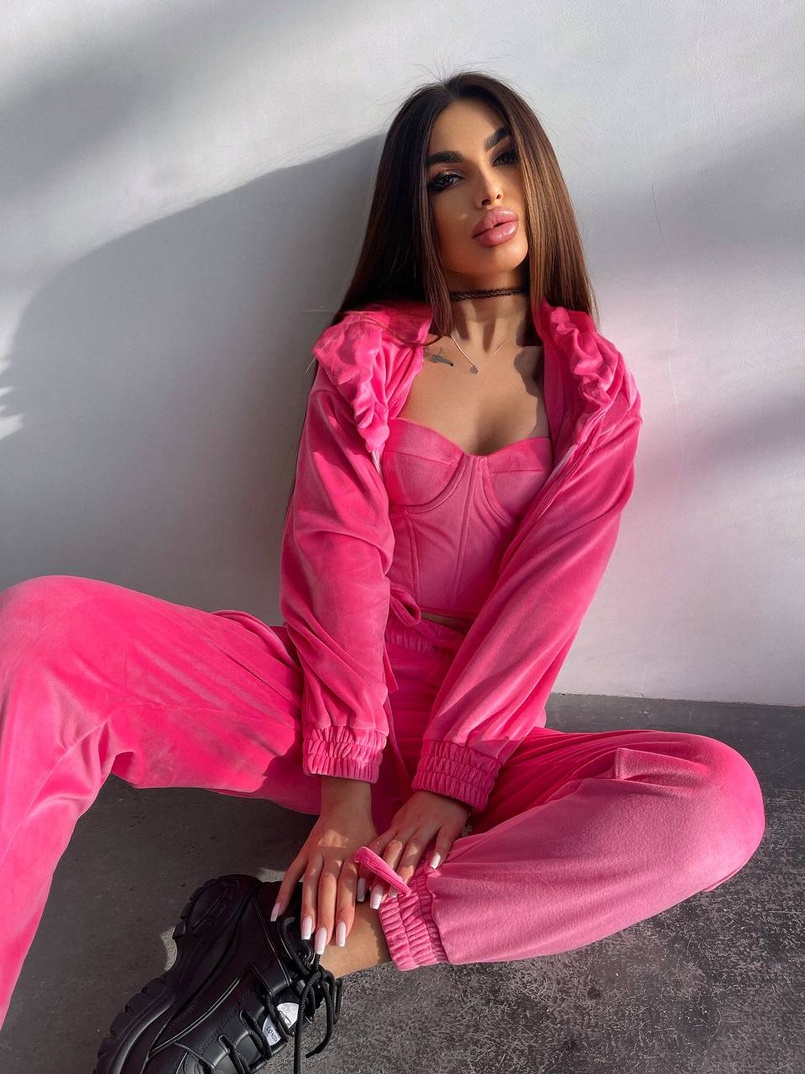 Велюровий комплект трійка: кофта + корсет з чашечками + джогери  Велюровий комплект трійка: кофта + корсет з чашечками + джогери  | PUSHKA SHOP