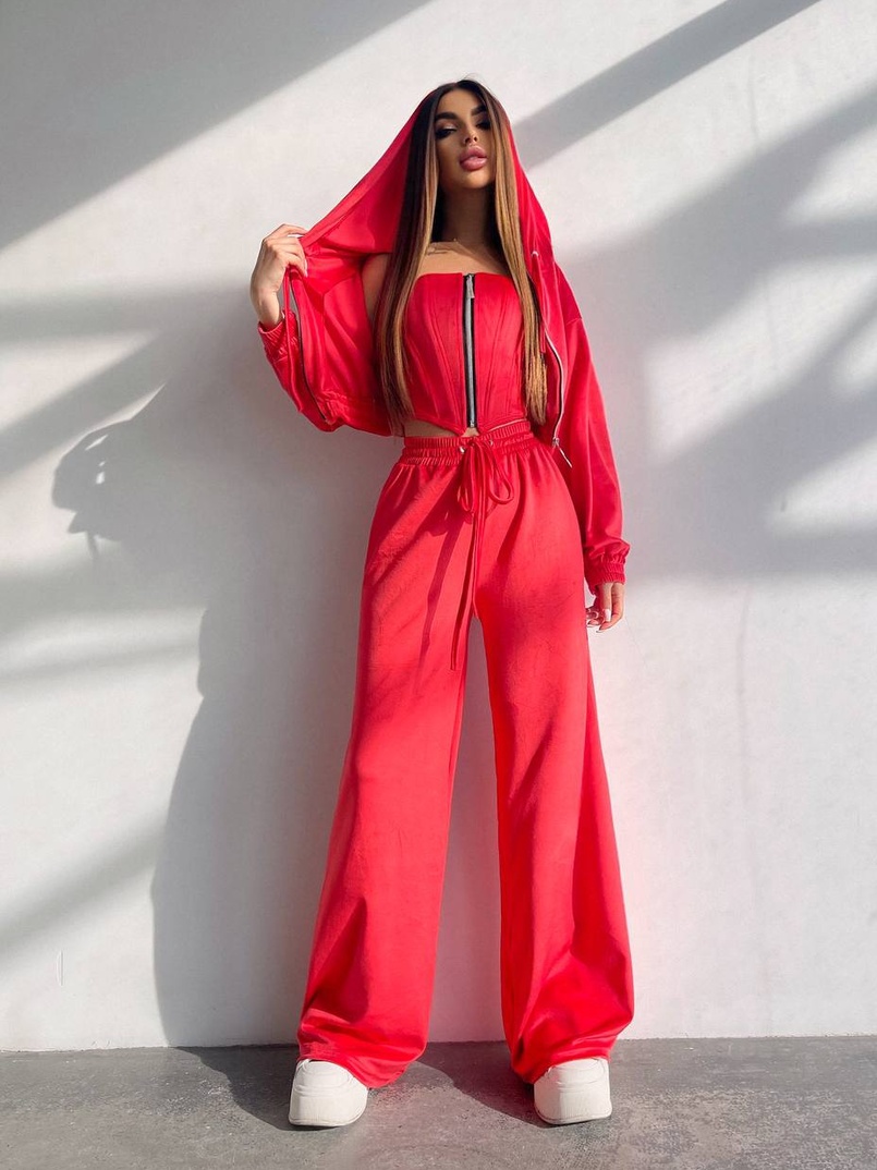 Велюровий комплект трійка: кофта + корсет на блискавці+ штани Велюровий комплект трійка: кофта + корсет на блискавці+ штани | PUSHKA SHOP