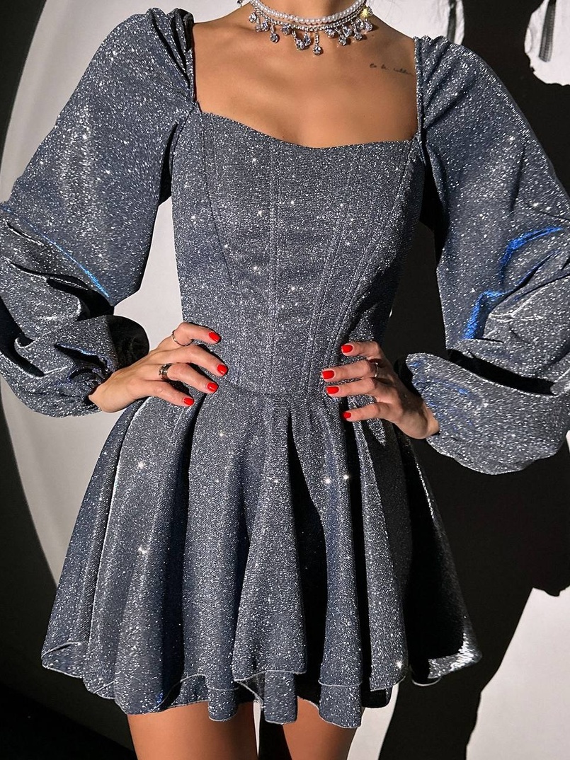 Сяюча корсетна сукня з пишною подвійною спідницею та об‘ємними рукавами | PUSHKA SHOP