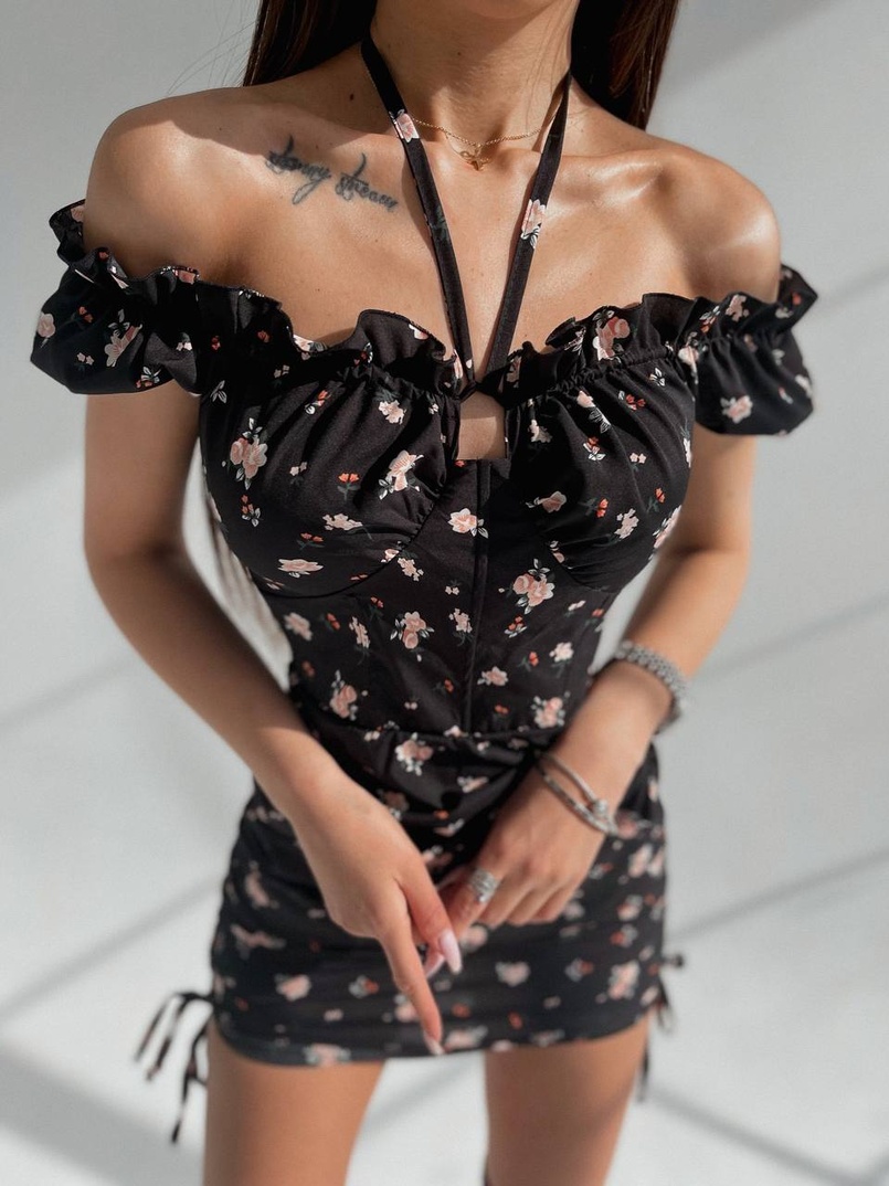 Цветочное платье мини с корсетной вставкой  на талии и присобранной юбкой  Цветочное платье мини с корсетной вставкой  на талии и присобранной юбкой  | PUSHKA SHOP