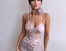 Сукня - міні з драпіруванням та трояндою-чокером | PUSHKA SHOP