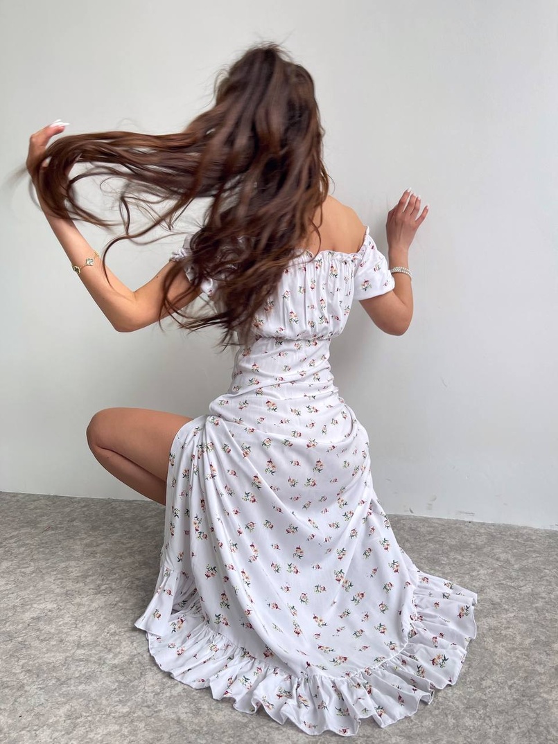 Квіткова сукня з воланами та шнуровкою на ніжці Квіткова сукня з воланами та шнуровкою на ніжці | PUSHKA SHOP