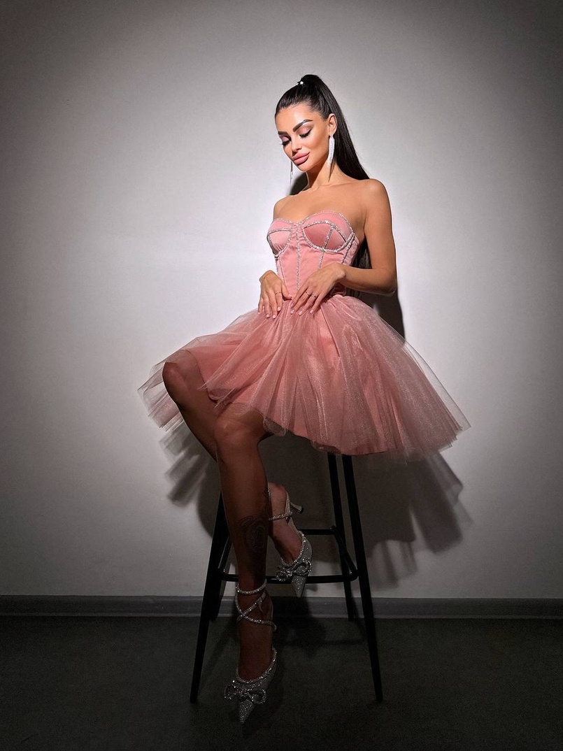 Комплект: корсет, декорований стразами  +  пишна фатинова спідниця Комплект: корсет, декорований стразами  +  пишна фатинова спідниця | PUSHKA SHOP