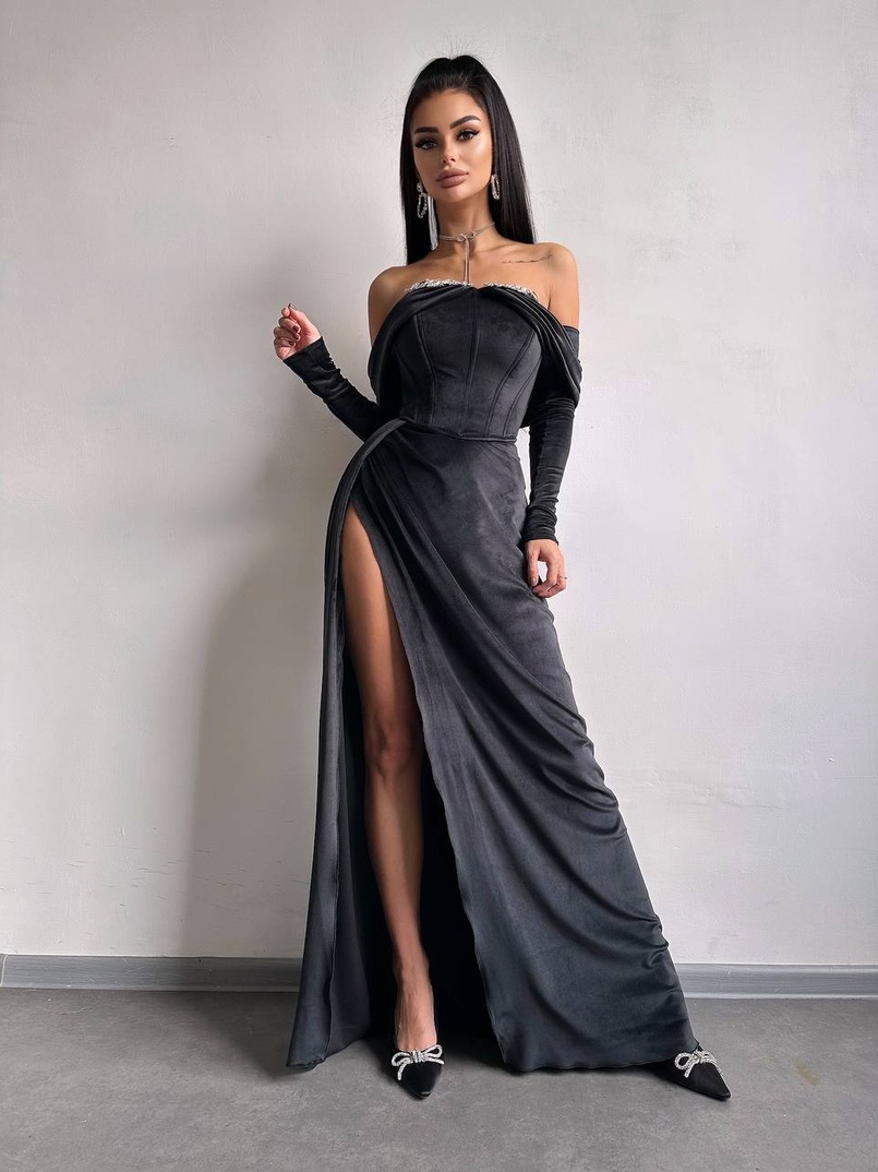 Оксамитова сукня максі декорована стразами  Ручна робота  | PUSHKA SHOP