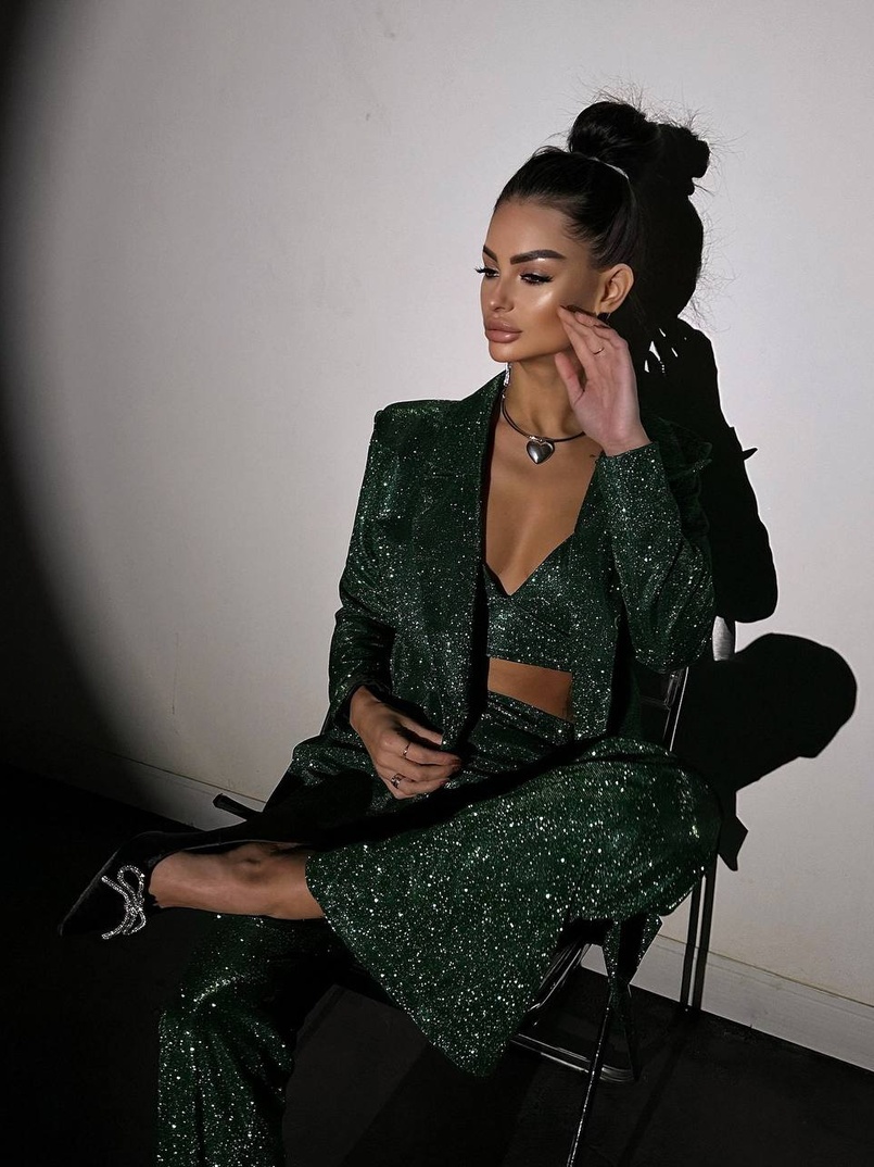 Костюм: піджак на підкладці, штани кльош+ топ з чашечками Костюм: піджак на підкладці, штани кльош+ топ з чашечками | PUSHKA SHOP