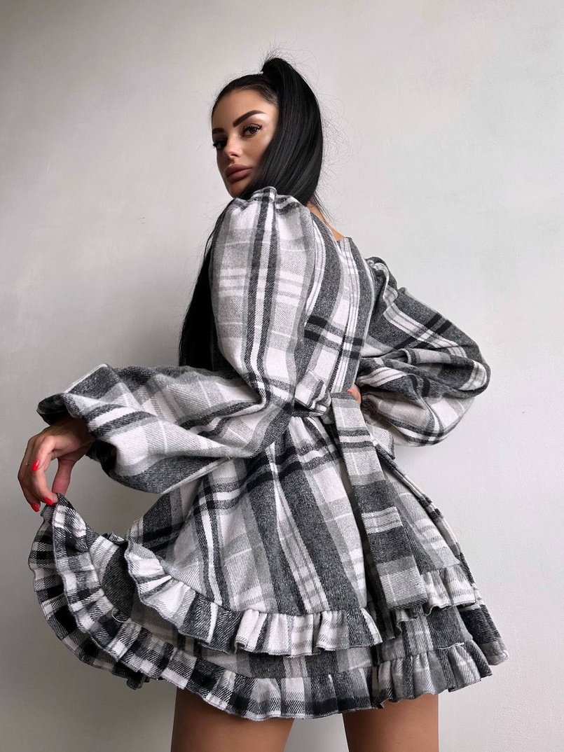 Сукня з подвійною спідницею та обʼємними рукавами у клітинку  Сукня з подвійною спідницею та обʼємними рукавами у клітинку  | PUSHKA SHOP
