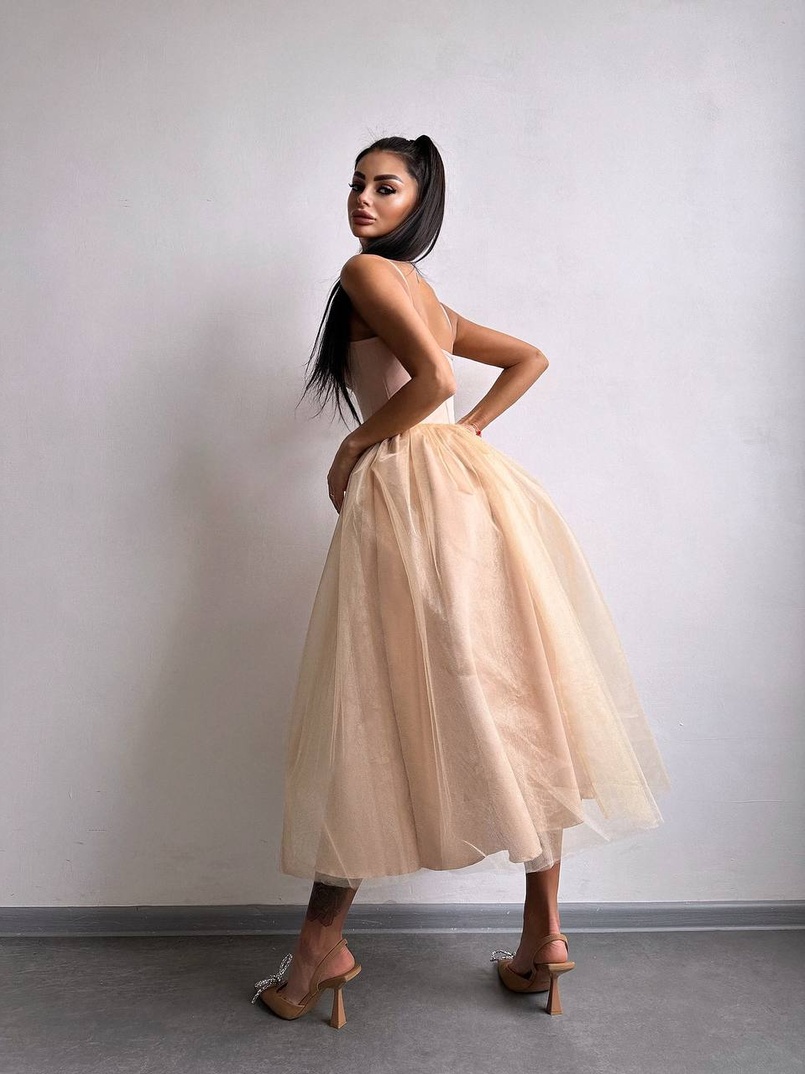 Сукня міді із чашечками з пишною спідницею | PUSHKA SHOP