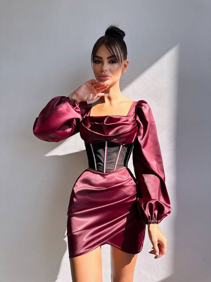 Комплект: корсет, декорований стразами + спідниця міні з драпіруванням   Ручна робота  Комплект: корсет, декорований стразами + спідниця міні з драпіруванням   Ручна робота  | PUSHKA SHOP