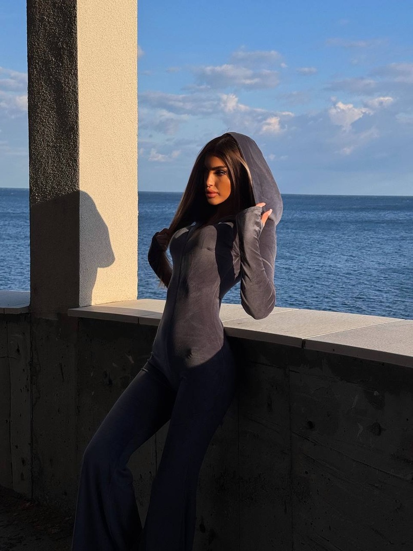 Велюровий комбінезон кльош Велюровий комбінезон кльош | PUSHKA SHOP