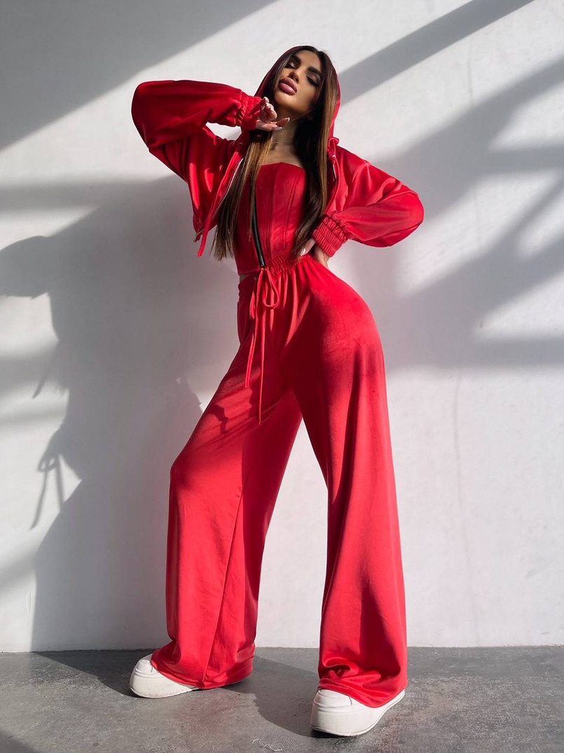 Велюровий комплект трійка: кофта + корсет на блискавці+ штани Велюровий комплект трійка: кофта + корсет на блискавці+ штани | PUSHKA SHOP