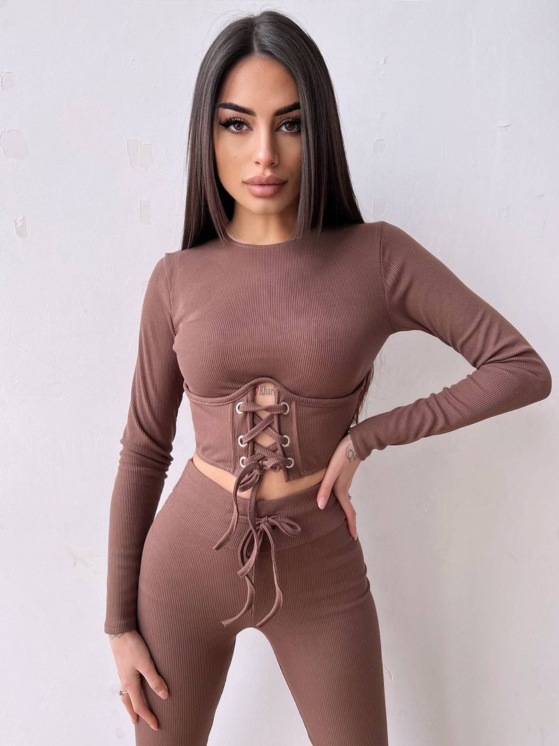 Трикотажний комплект: корсетний топ + легінси Трикотажний комплект: корсетний топ + легінси | PUSHKA SHOP