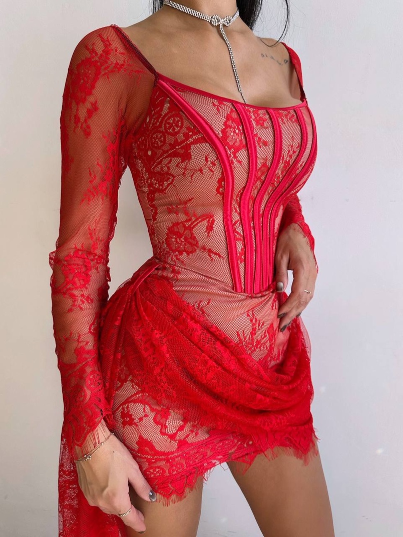 Мереживна сукня міні зі шлейфом Мереживна сукня міні зі шлейфом | PUSHKA SHOP