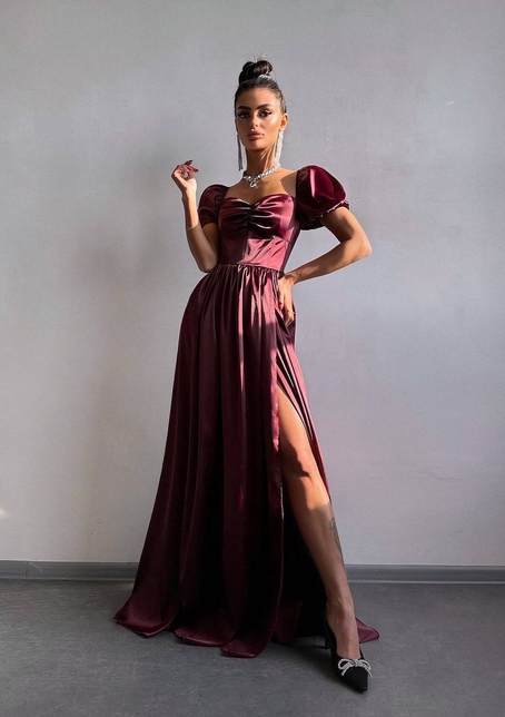 Атласна сукня максі із розрізом на спідниці | PUSHKA SHOP